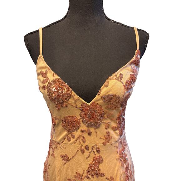 Lulus NWT Sequin Floral Lace Maxi Dress Spaghetti Strap Formal Evening Gown Sz L - Picture 4 of 9